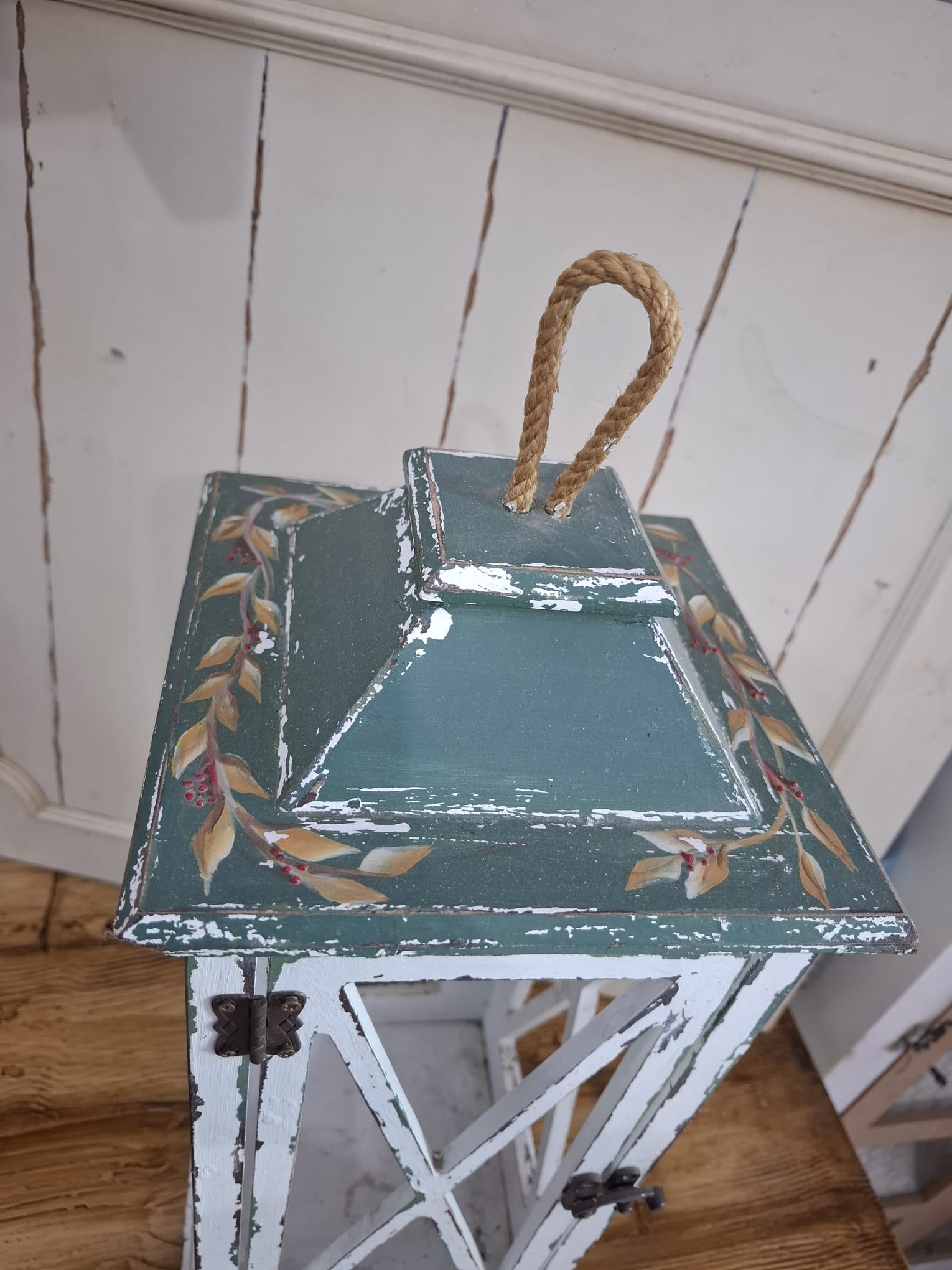 Ahşap Büyük Boy El Boyama Fener - Anadolu El Emeği